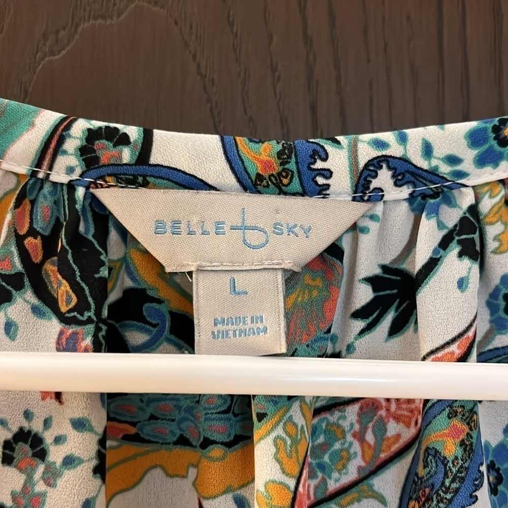 Belle & Sky Boho long sleeved blouse. Size Large - Picture 2 of 8